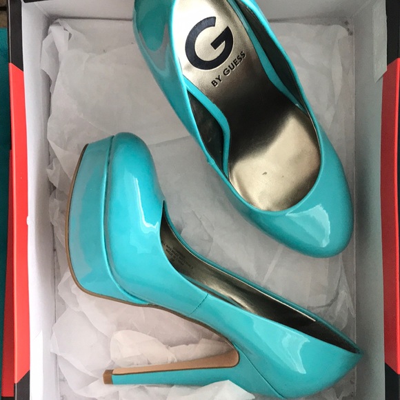 Beautiful Guess Light Blue Stiletto Heels - Picture 4 of 6